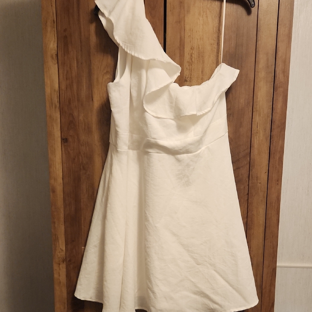 White One-Shoulder Ruffle A-Line Fully-lined Dress